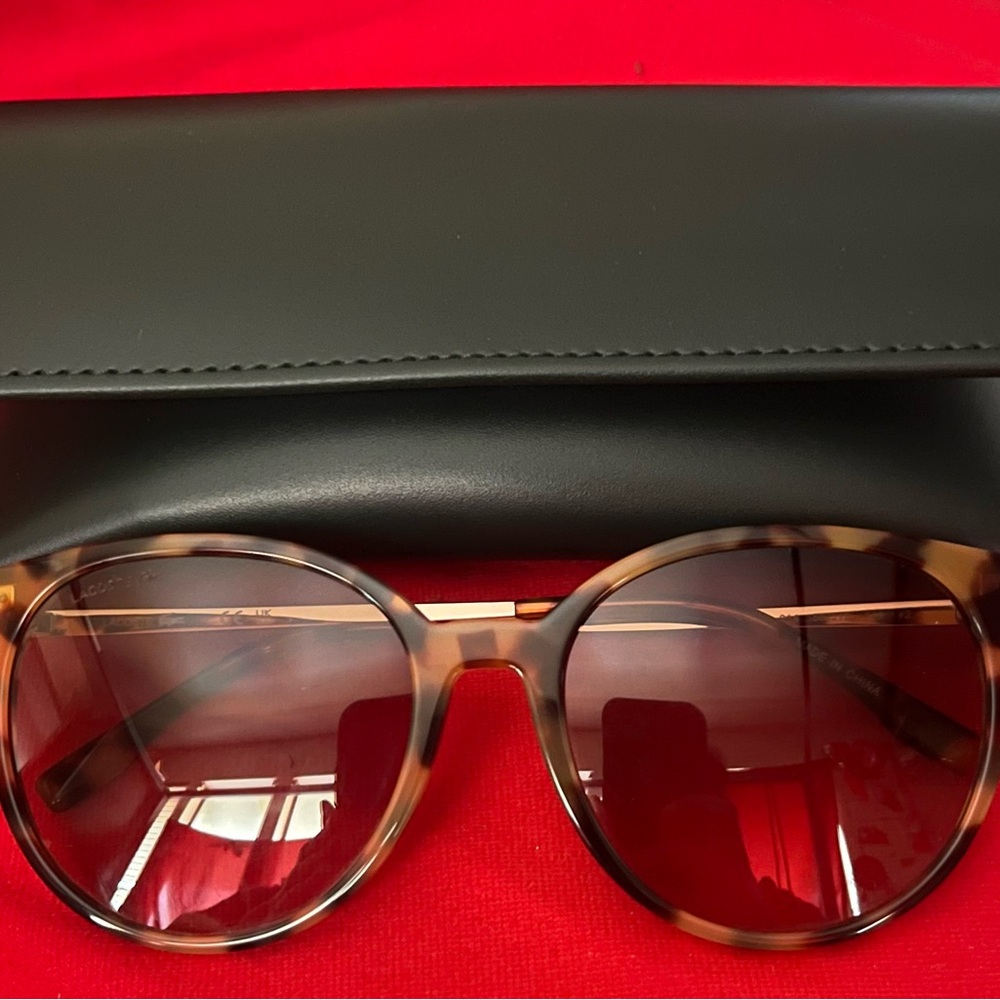 Tortoise Shell Sunglasses with Black Case